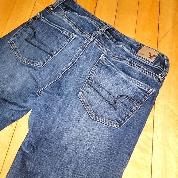 American Eagle EUC Dark Wash 99% COTTON Low-Rise Skinny Jean Jeggings - SIZE 2 - Picture 6 of 8